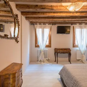 https://andrea-venice-flat-3rd-floor.hotelinveneto.com