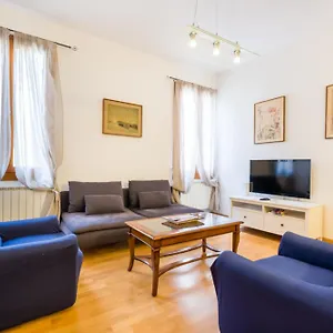 apostoli.hotelinveneto.com/
